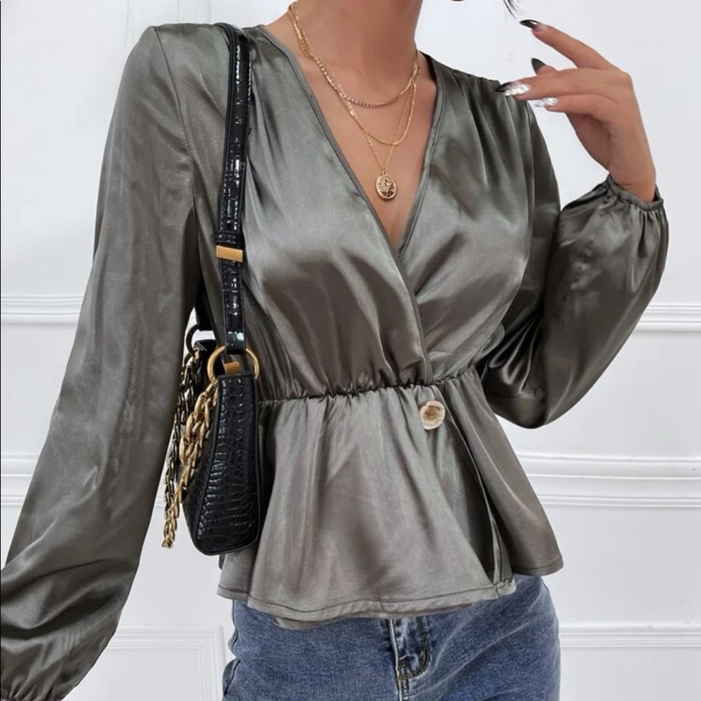 Like new blouse